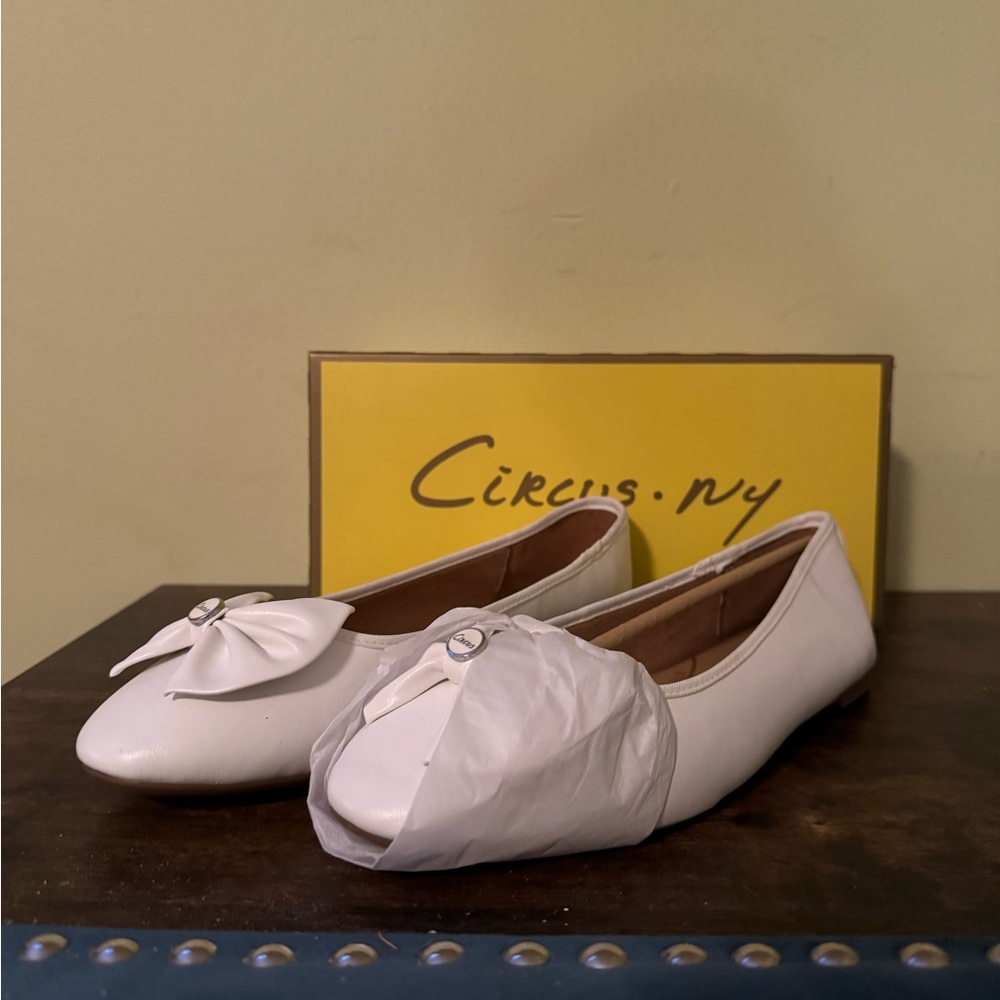 Circus NY - Carmen Ballet Flats - White - Size 11